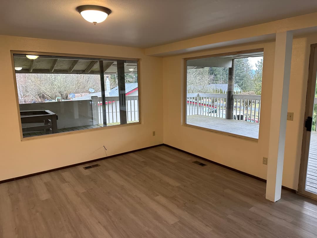 picture of a newly installed wooden floor